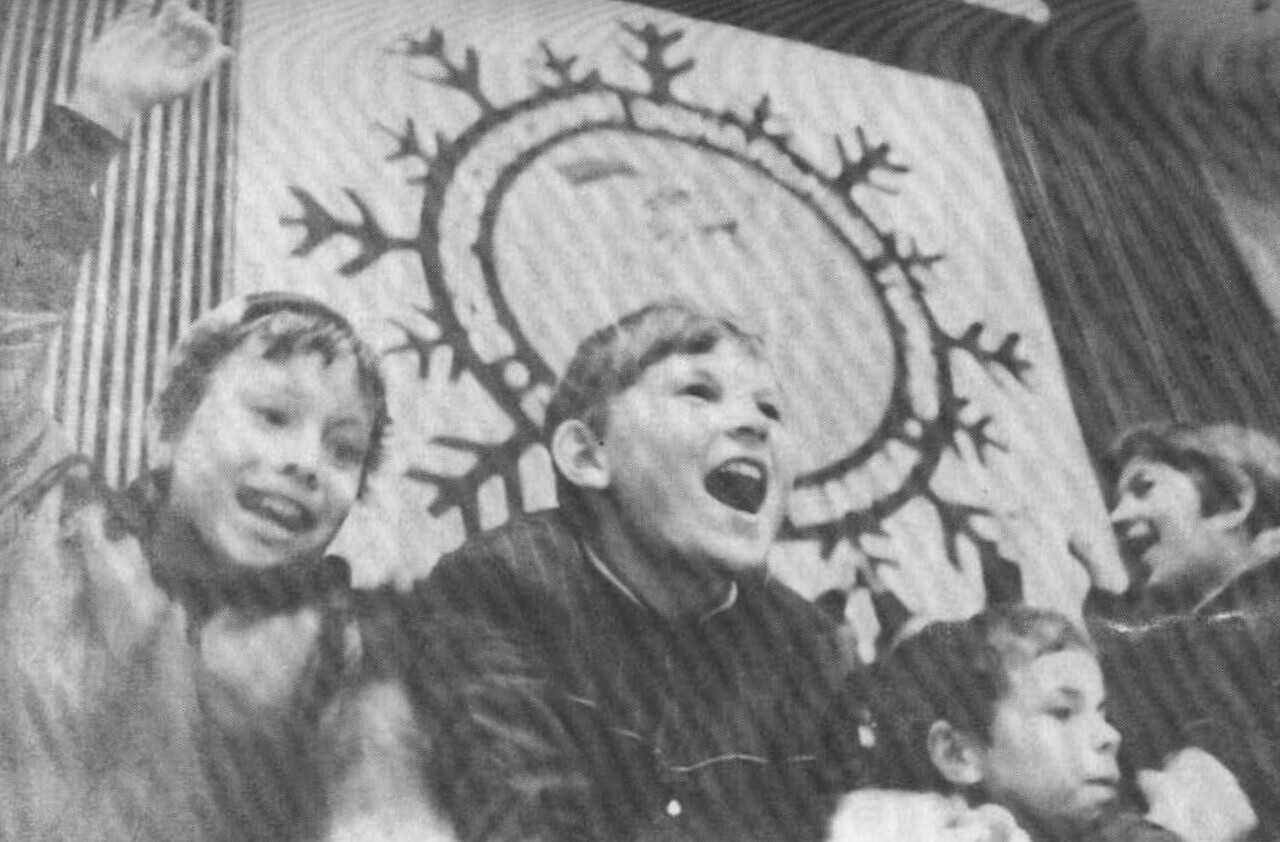 Болельщики на «Золотой шайбе» Фото — Болельщики на «Золотой шайбе», март 1983 года